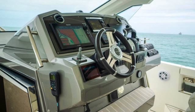 RELAPSE yacht for sale 12