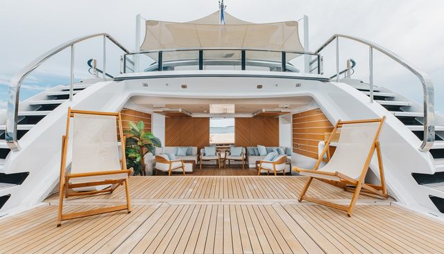 GOLDENEYE yacht for sale 39