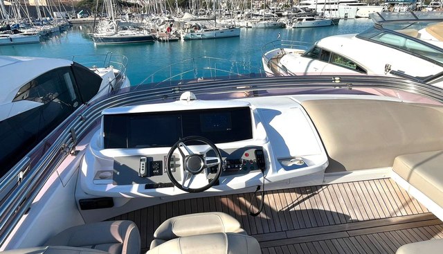 F55 yacht for sale 8