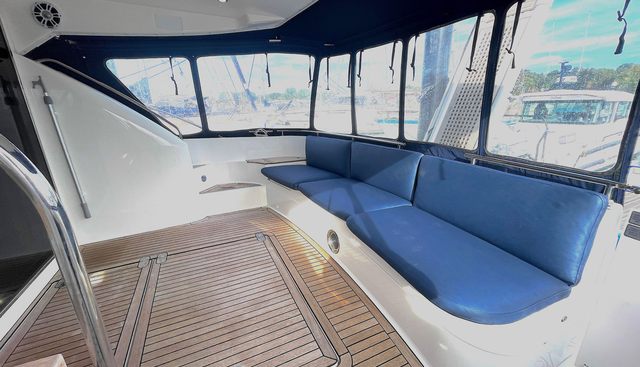 DRAGONFLY yacht for sale 8