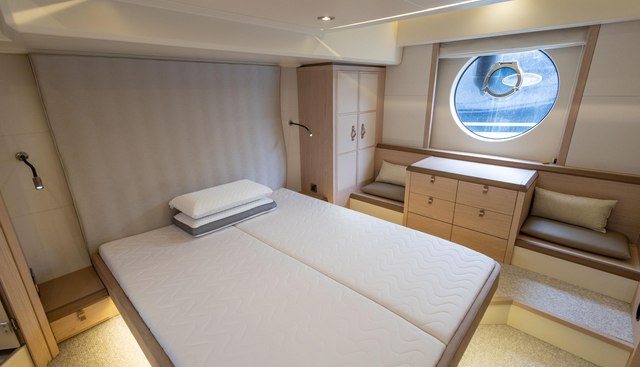 noname yacht for sale 30