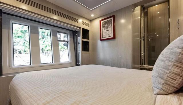 Satisfaction yacht for sale 37