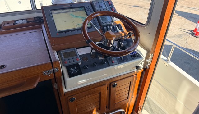The Dog House yacht for sale 10