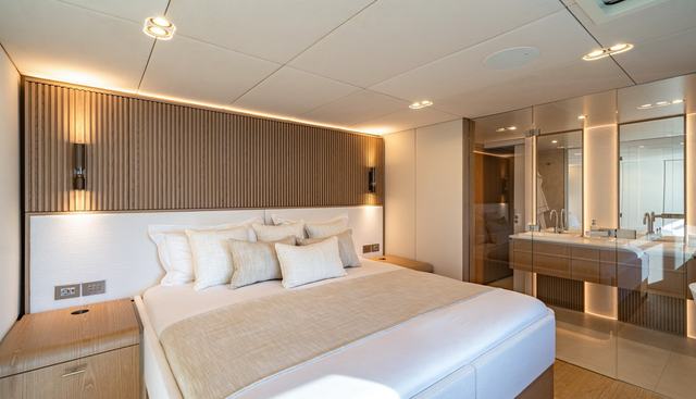 PETITE BELLE yacht for sale 19