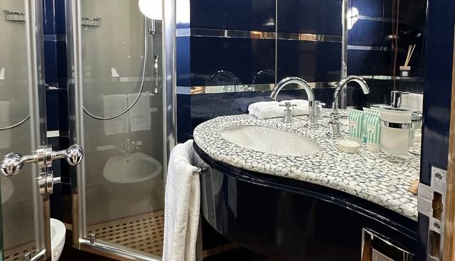 DEA ONE yacht for sale 29