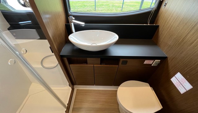 Mollie yacht for sale 34