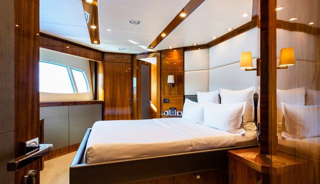 MAORO yacht for sale 13
