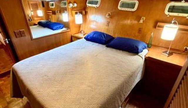 Ocean Jewel yacht for sale 24