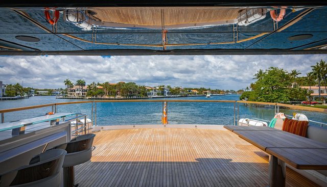 PURA VIDA yacht for sale 35