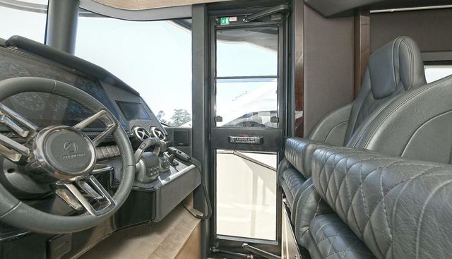 noname yacht for sale 33