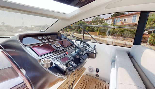 EUREKA yacht for sale 15