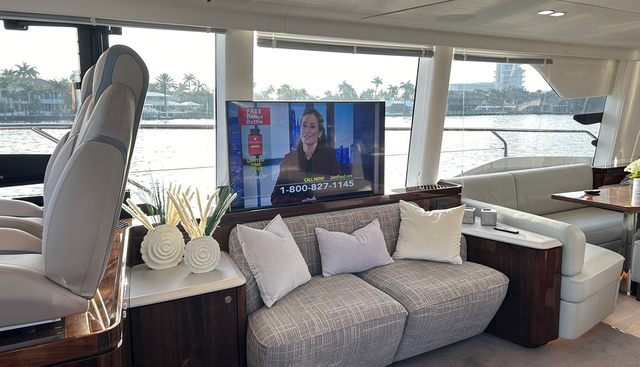 FAIRLINE SQUADRON yacht for sale 9