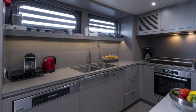 Heliad III yacht for sale 9