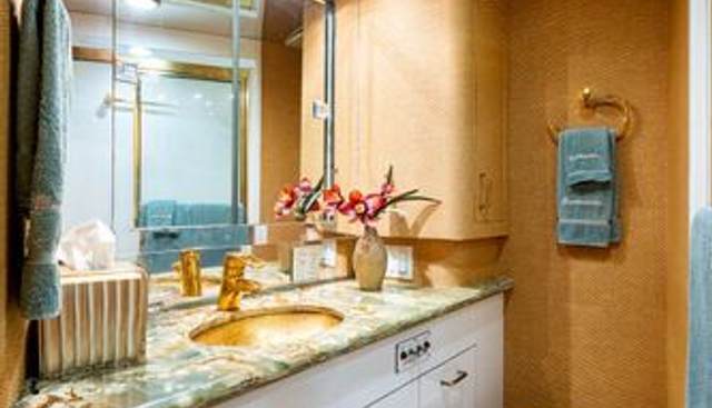 ENCHANTRESS yacht for sale 35