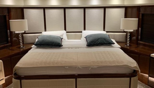 SEA ARK yacht for sale 25