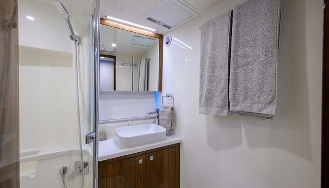 noname yacht for sale 84