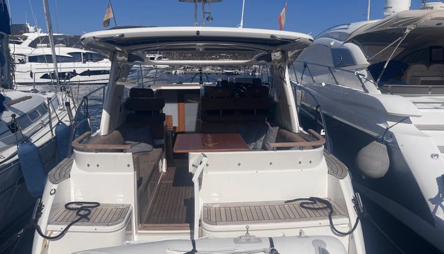 Maxima II yacht for sale 35