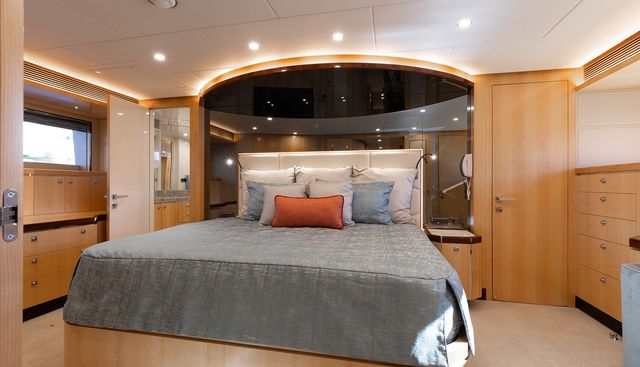 Waddle We Do yacht for sale 10