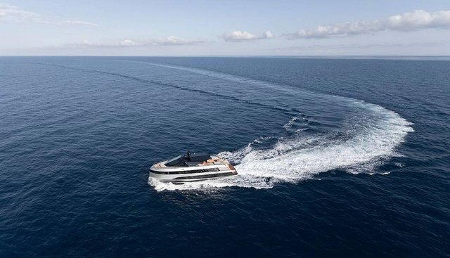 Carat yacht for sale 32