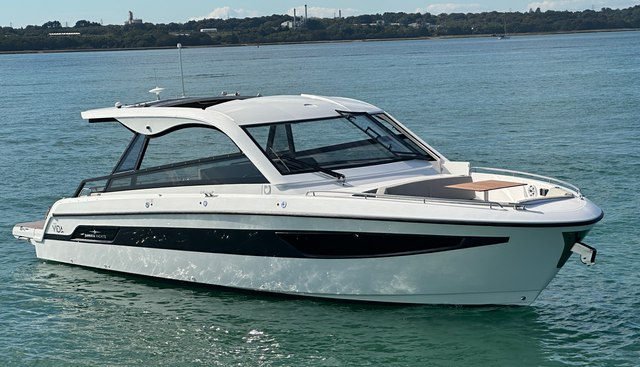 Bavaria Vida 33 Hard Top Layout 2 yacht for sale 4