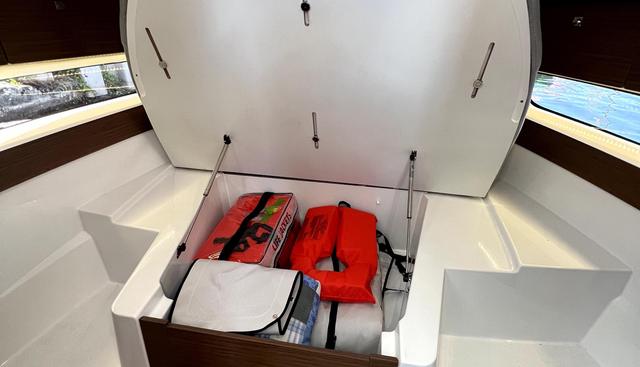 Relation Ship yacht for sale 34