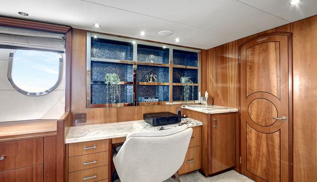 DANIELLE yacht for sale 27