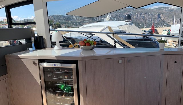SUNSEEKER PREDATOR 50 yacht for sale 19
