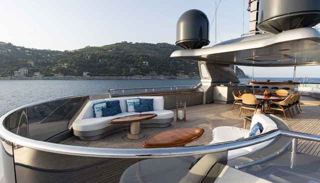 VIBRANCE yacht for sale 39