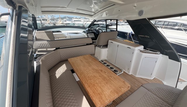 White Pearl yacht for sale 14