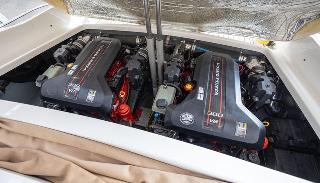 Pequeno Corazon yacht for sale 22