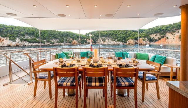 DE-DE yacht for sale 12