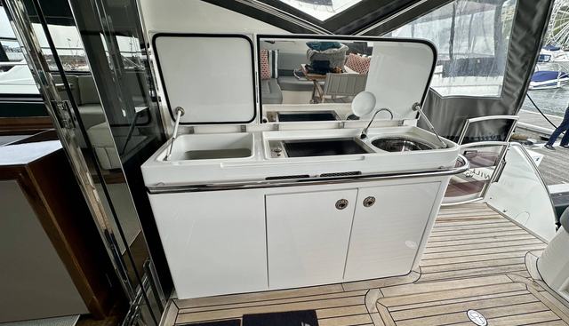 noname yacht for sale 10