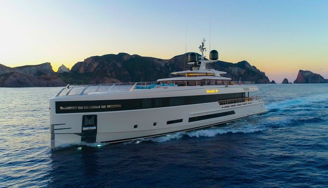 CLUB M yacht for sale 30