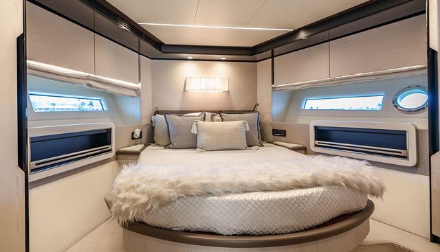 MIREYA yacht for sale 30