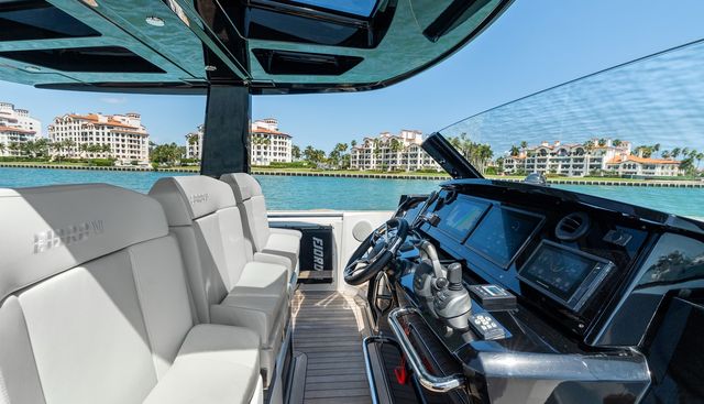 HINJUICE yacht for sale 30