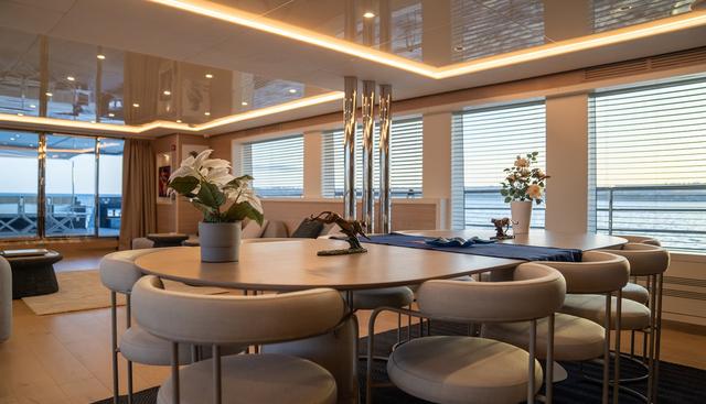 AQUILA yacht for sale 8