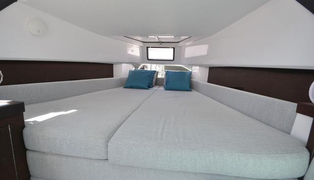 SEAS THE GREY yacht for sale 19