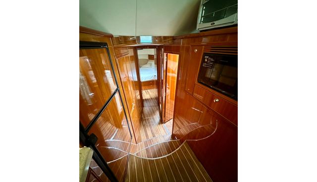GOLDEN RULE yacht for sale 19