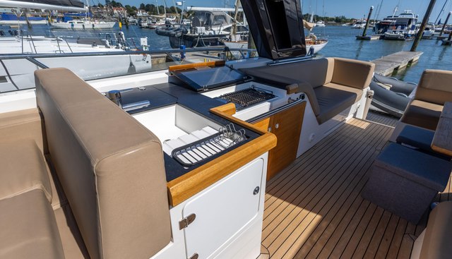noname yacht for sale 18