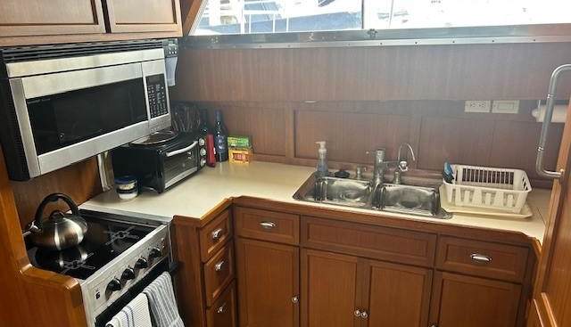 Day Light yacht for sale 18