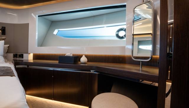 BQ2 yacht for sale 42
