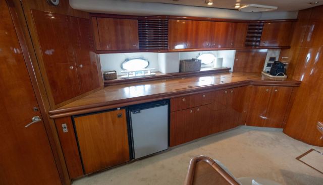 Predator yacht for sale 17