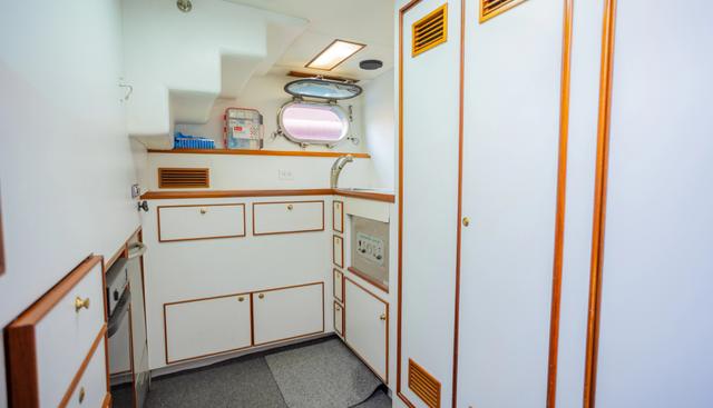 Noya Hill yacht for sale 38