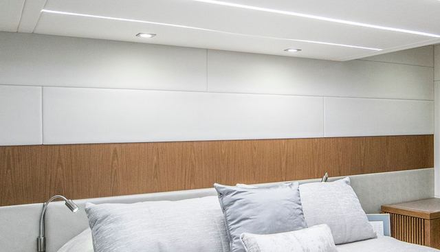 QUEEN B yacht for sale 3