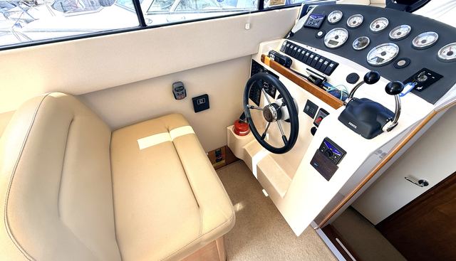 Madness yacht for sale 4