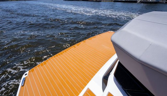 SUPERHAWK 55 yacht for sale 17