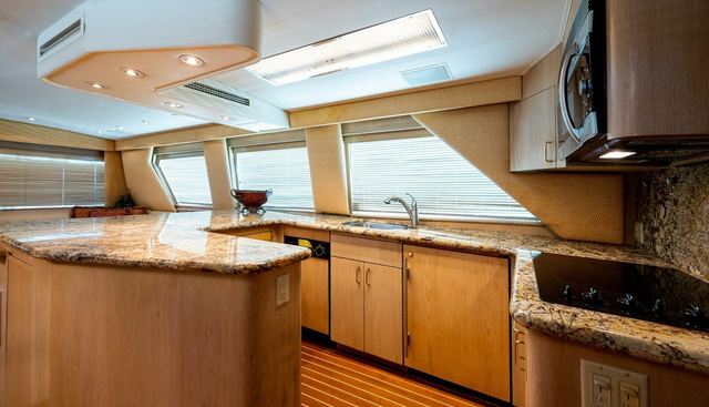 ENCHANTRESS yacht for sale 25