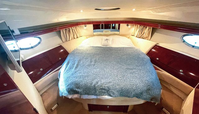 DRAGONFLY yacht for sale 24