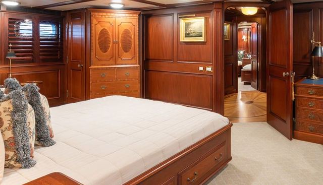Marlinda yacht for sale 75