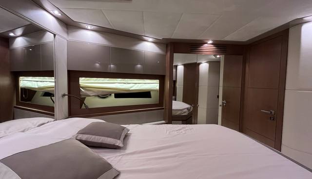 Dominator 640s yacht for sale 32